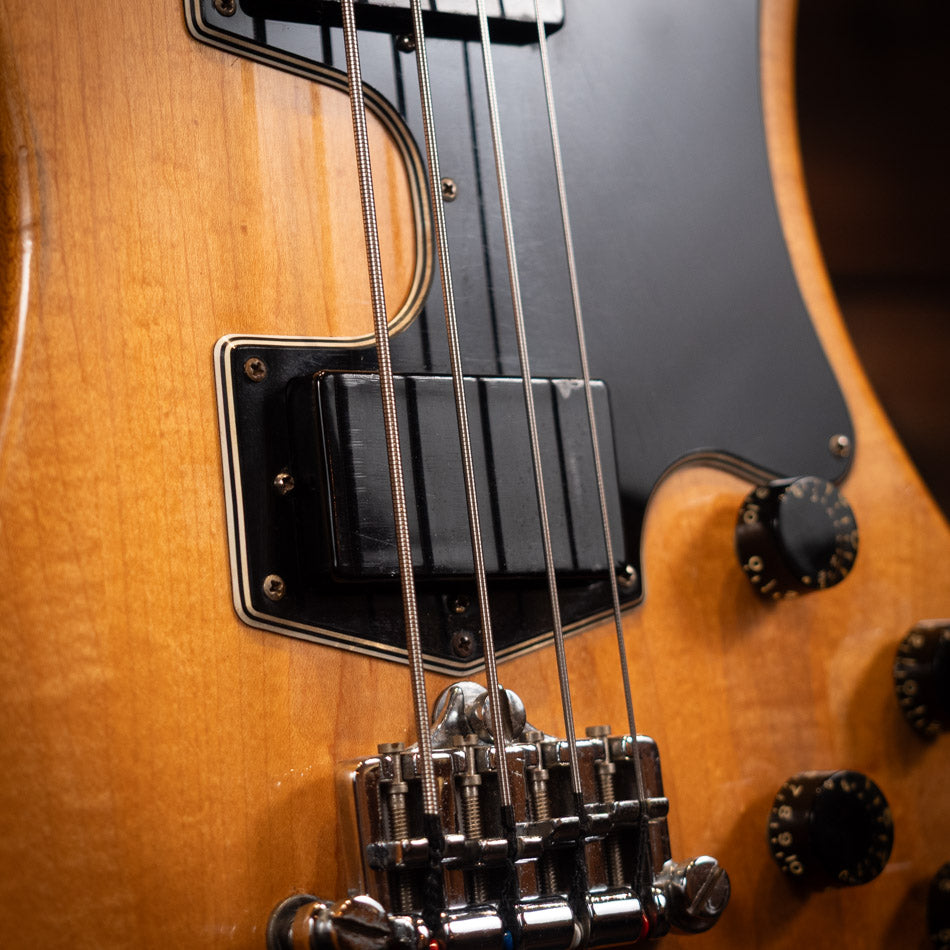 1977 Gibson RD Artist Bass (Fretless) - Natural