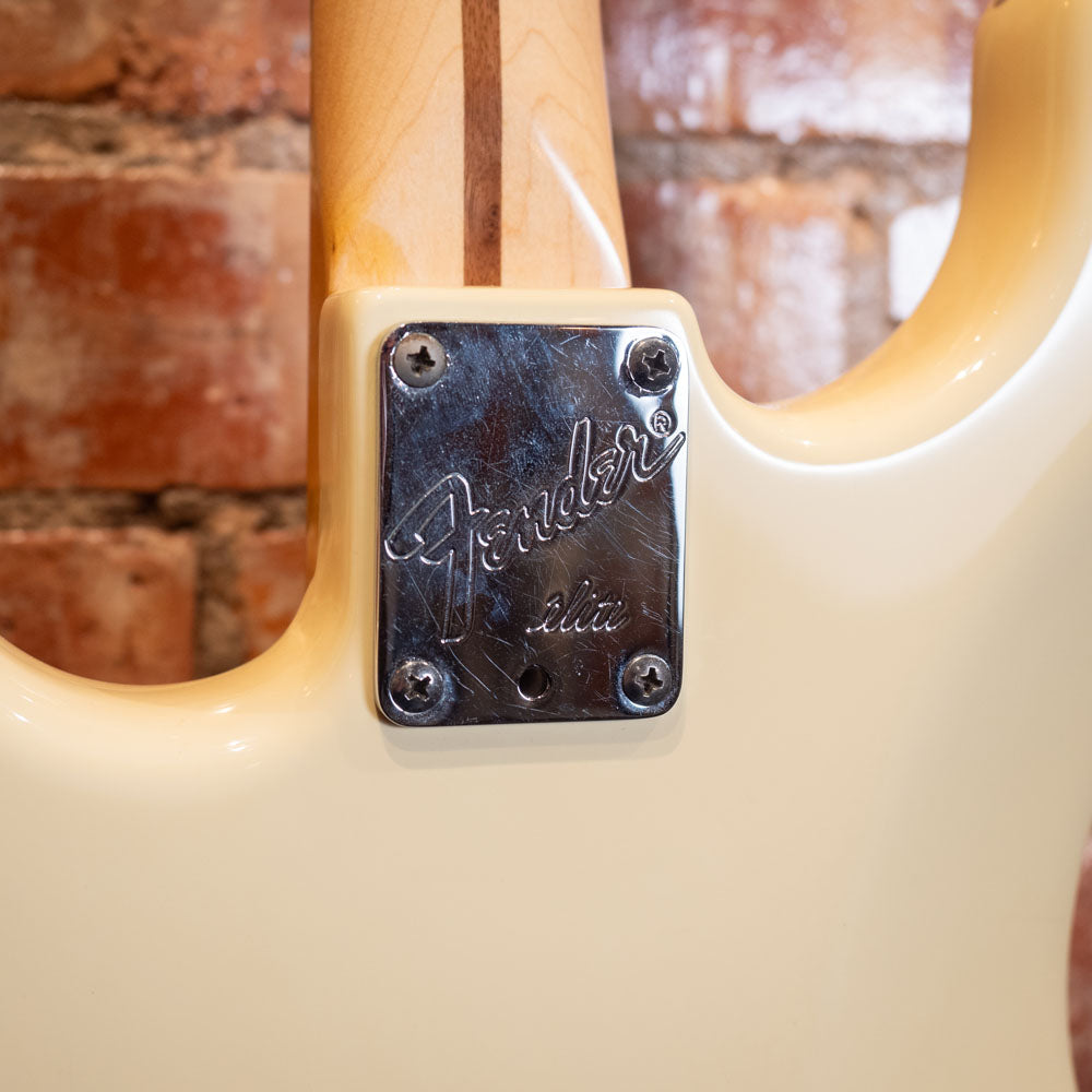 1983 Fender Stratocaster Elite - Arctic White