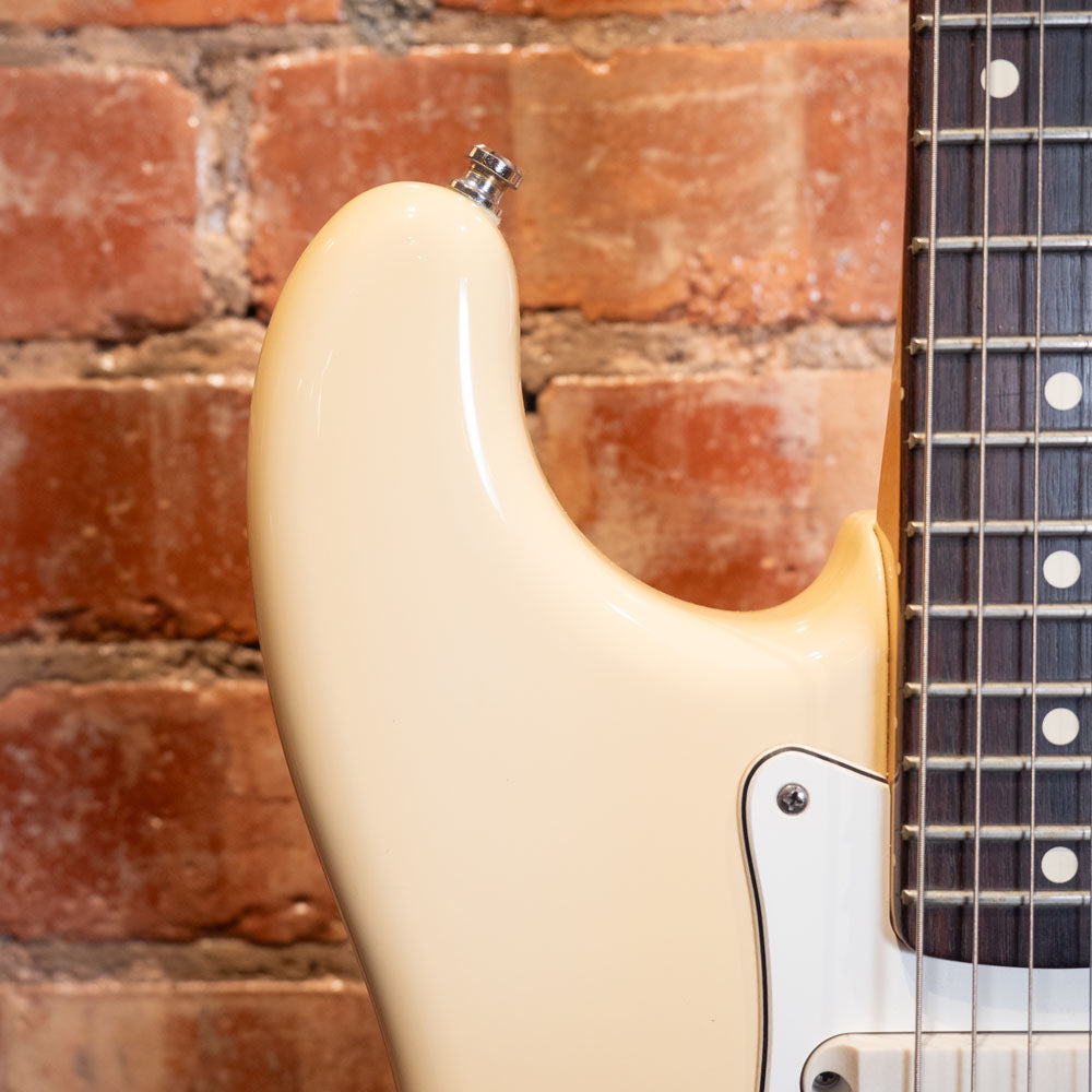 1983 Fender Stratocaster Elite - Arctic White