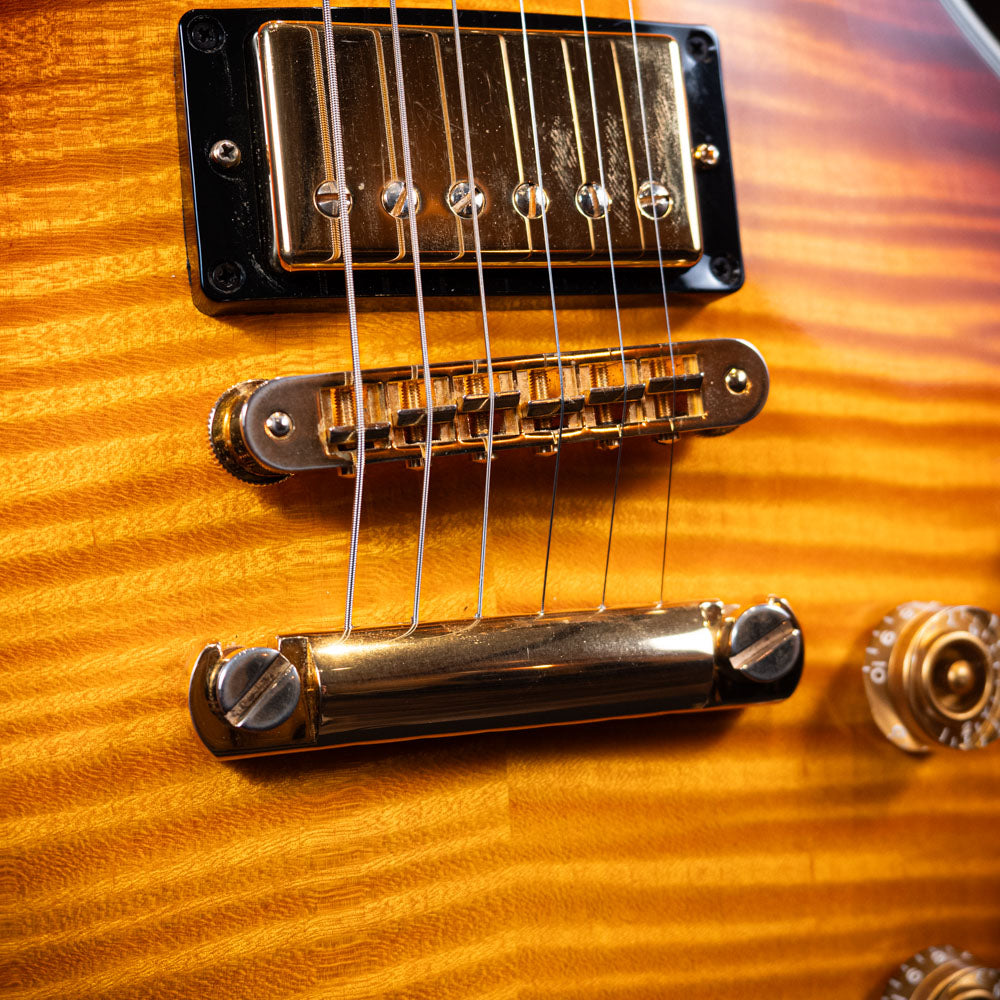 2004 Gibson Les Paul Supreme - Heritage Cherry Sunburst