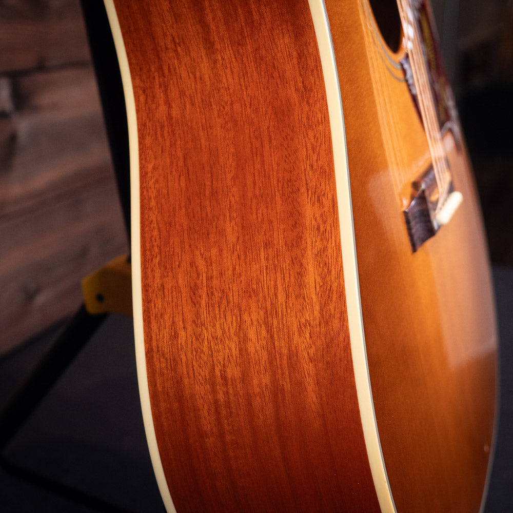 2013 Gibson Hummingbird Standard – Heritage Cherry Sunburst