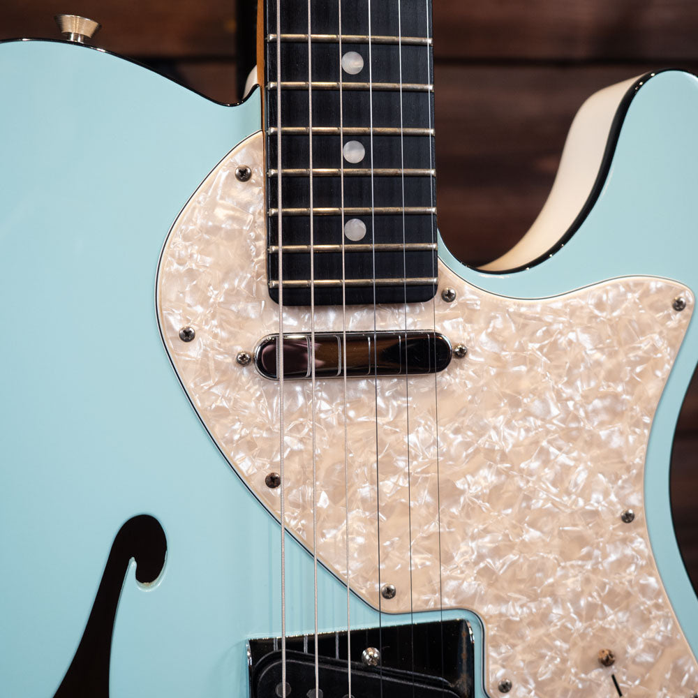 2019 Fender Limited Edition Two-Tone Telecaster Thinline - Daphne Blue