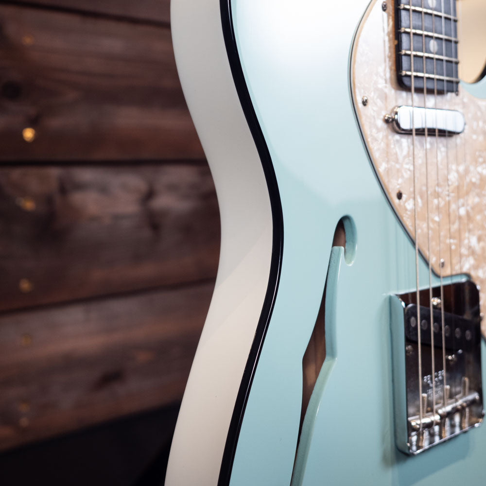 2019 Fender Limited Edition Two-Tone Telecaster Thinline - Daphne Blue