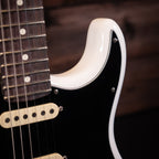 2023 Fender American Performer Stratocaster – Arctic White