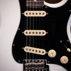 2023 Fender American Performer Stratocaster – Arctic White