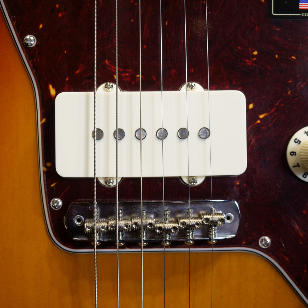 Fender American Vintage II 1966 Jazzmaster - 3-Colour Sunburst