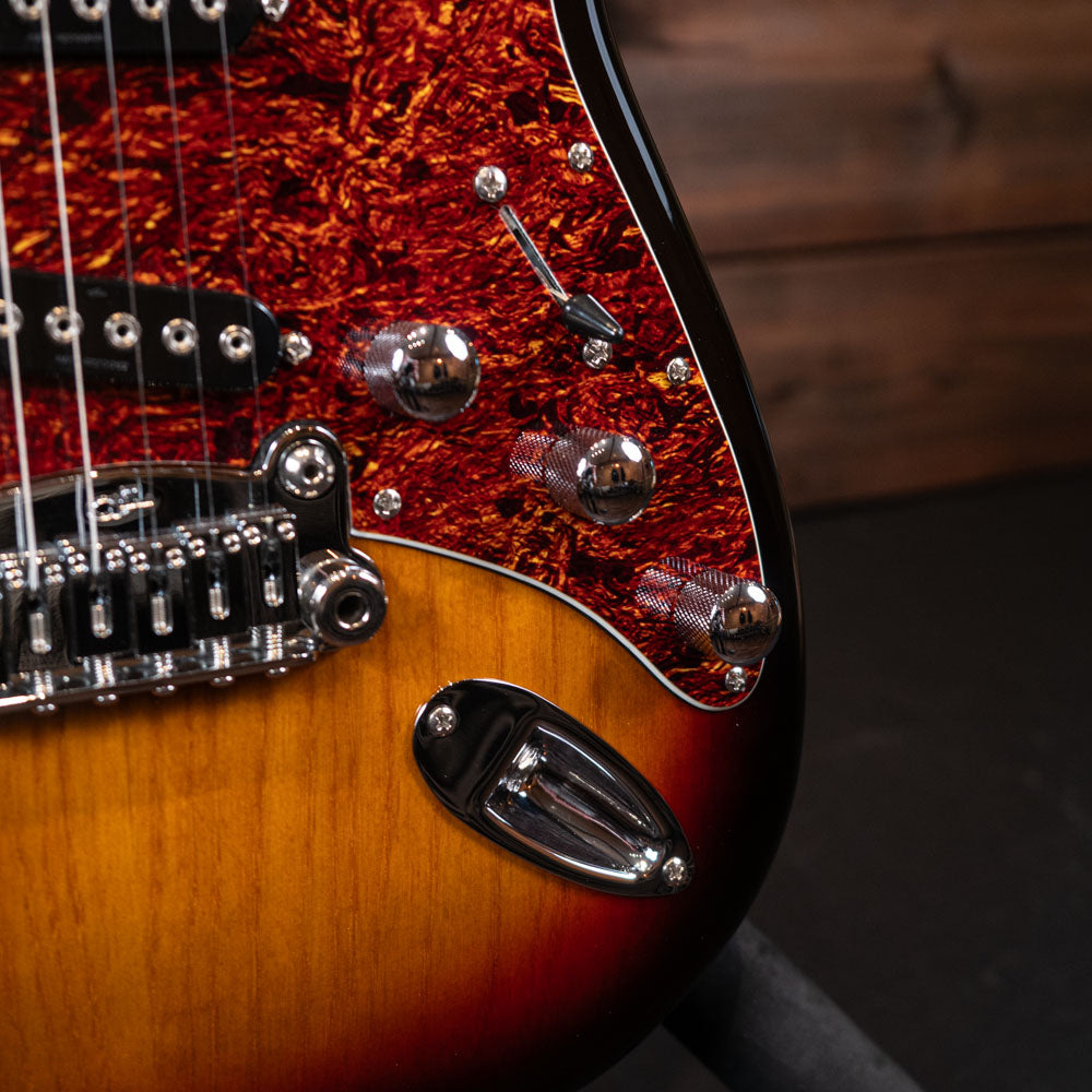 G&L Tribute Series S-500 - 3-Tone Sunburst